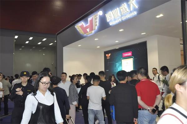 鴻業(yè)家具第43屆家博會(huì)圓滿成功