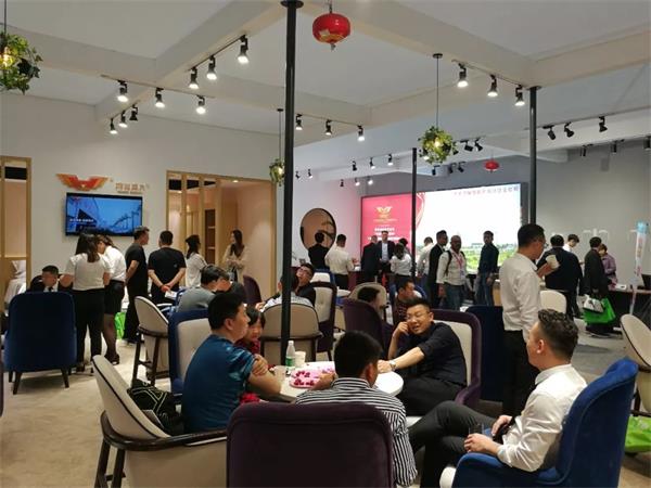 鴻業(yè)家具第43屆家博會(huì)圓滿成功