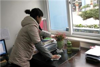 鴻業(yè)盛大辦公家具如何保潔？
