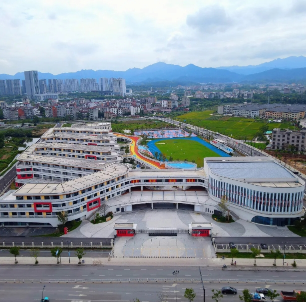 永康市占地面積最大的一所小學(xué) ——永康大司巷小學(xué)江南校區(qū)， 打造出家門(mén)口的好學(xué)校